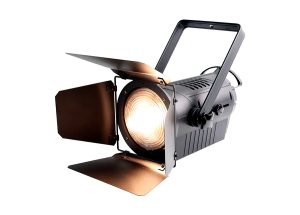 Fresnel Led zoom 200w